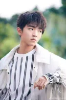 [Vương Tuấn Khải] Mãi mãi yêu anh!!!!!