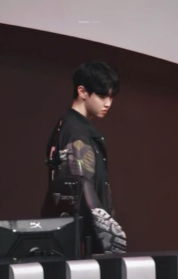 [Chovy x reader] Trễ một nhịp