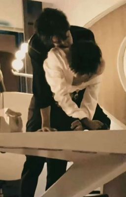 [Edit - XNYS] Vừa vào đoàn, tôi phát hiện bạn diễn là hotboy 18+?!