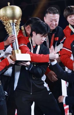 [FANFIC][HUẤN VĂN] Quả Bóng Trắng