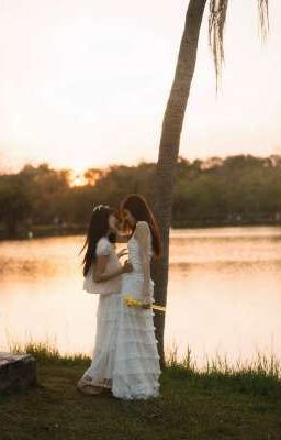 Hoa Rơi Trước Hiên 