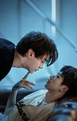 Người Ở Bên Tôi