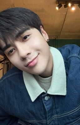 r18; knghung || hai cực
