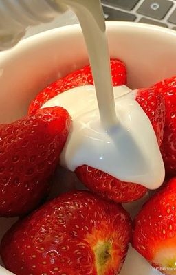 wookhoon; sữa dâu